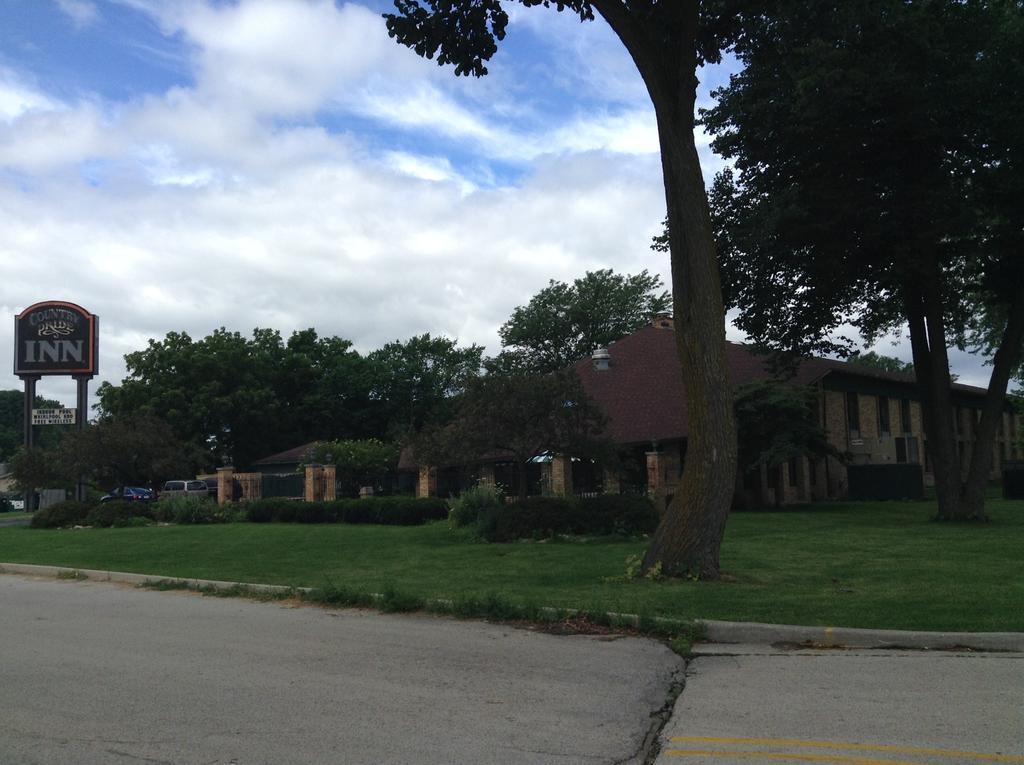 Americinn And Suites By Wyndham Delafield-Waukesha-Milwaukee Dış mekan fotoğraf