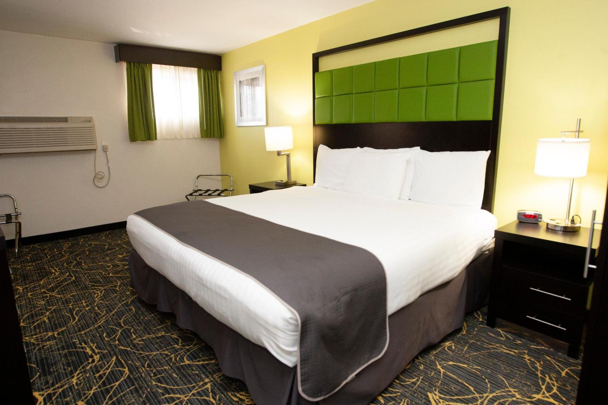 Americinn And Suites By Wyndham Delafield-Waukesha-Milwaukee Dış mekan fotoğraf