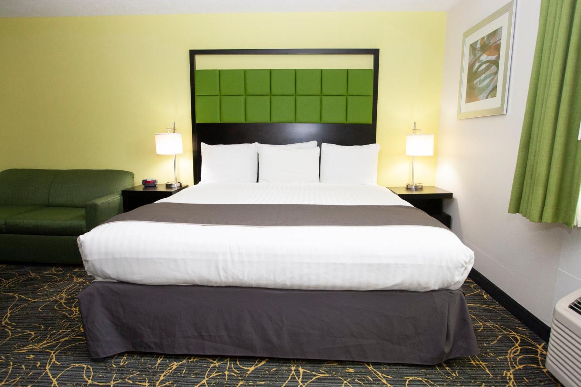 Americinn And Suites By Wyndham Delafield-Waukesha-Milwaukee Dış mekan fotoğraf
